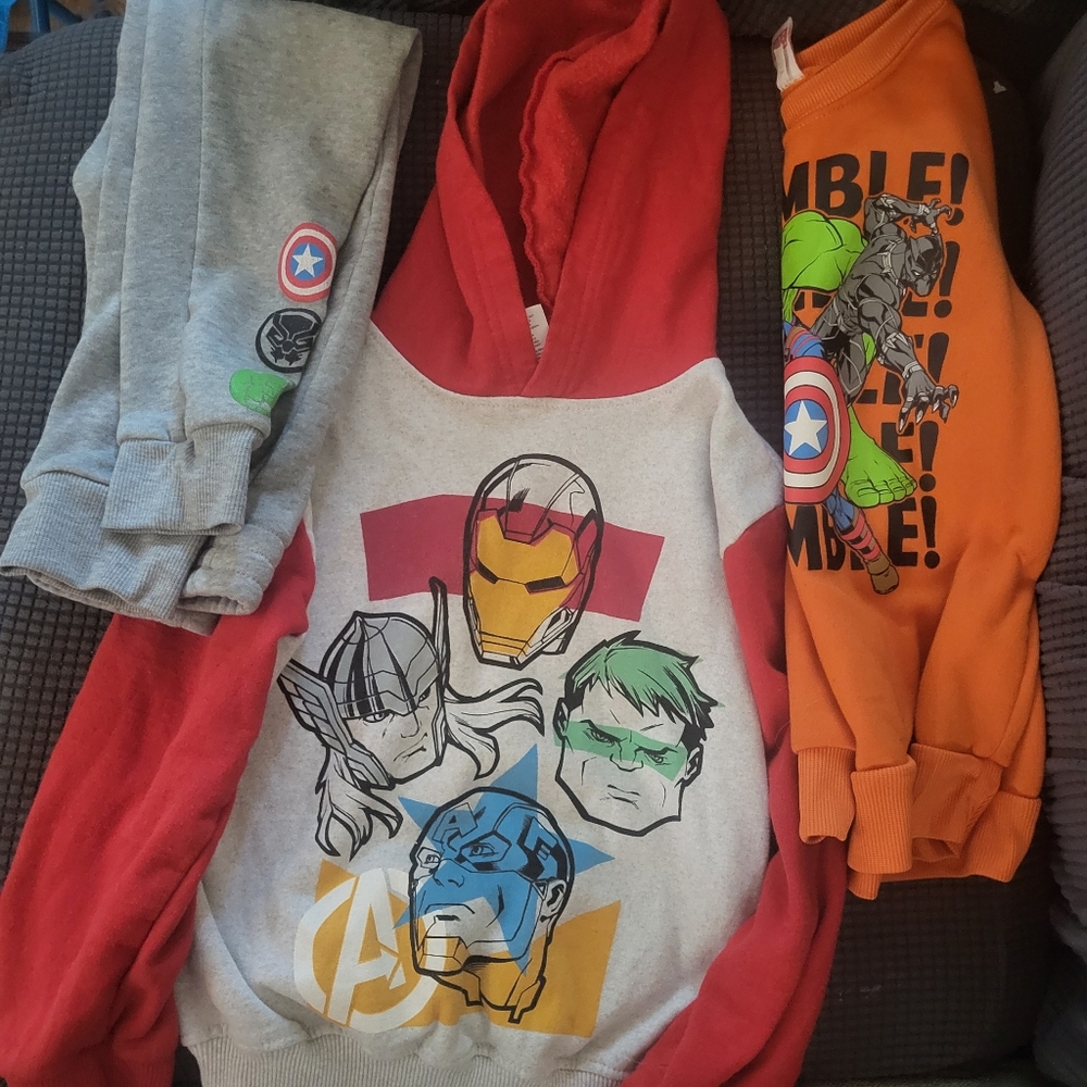 Sold Marvel Avengers Outfit Size 5/6